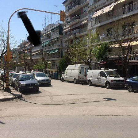 Artemis Luxury Apartment Tesalonika Bagian luar foto