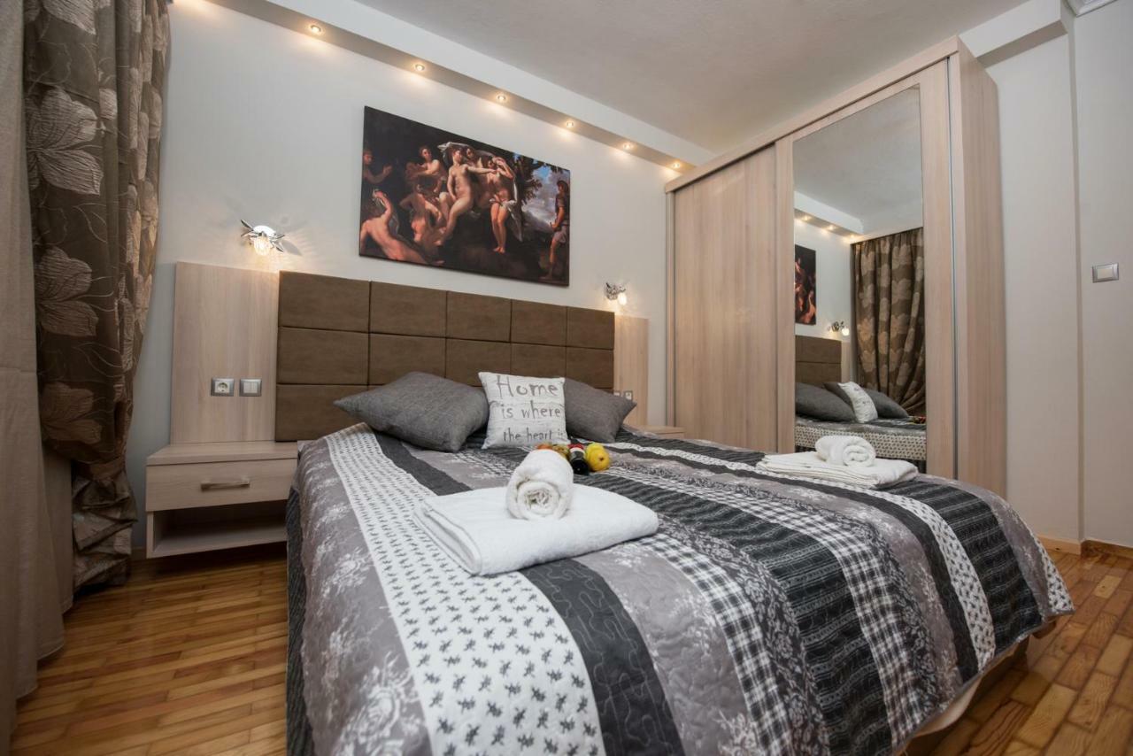 Artemis Luxury Apartment Tesalonika Bagian luar foto