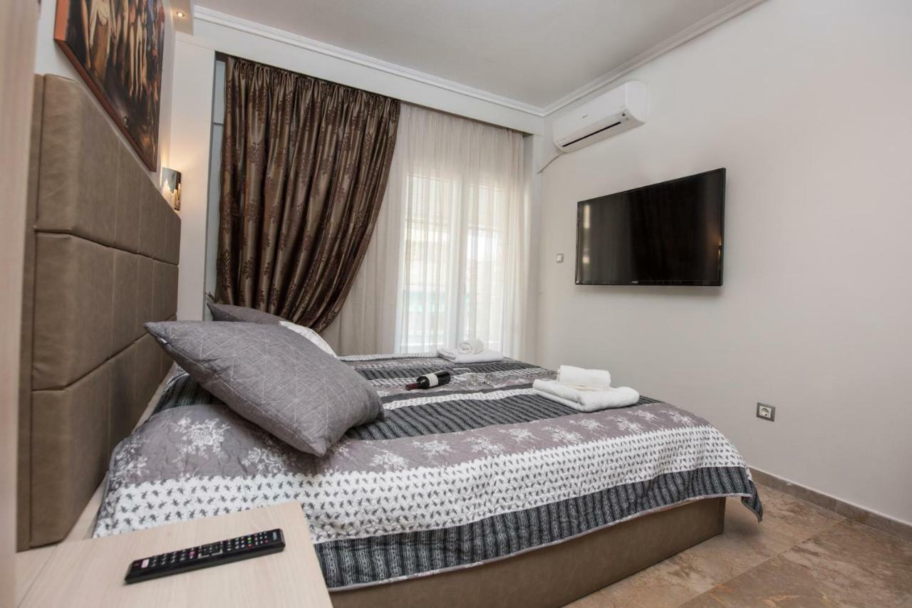 Artemis Luxury Apartment Tesalonika Bagian luar foto