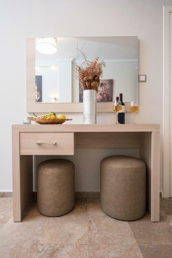 Artemis Luxury Apartment Tesalonika Bagian luar foto