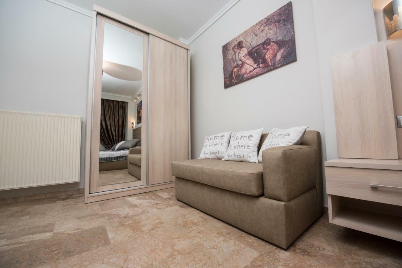 Artemis Luxury Apartment Tesalonika Bagian luar foto