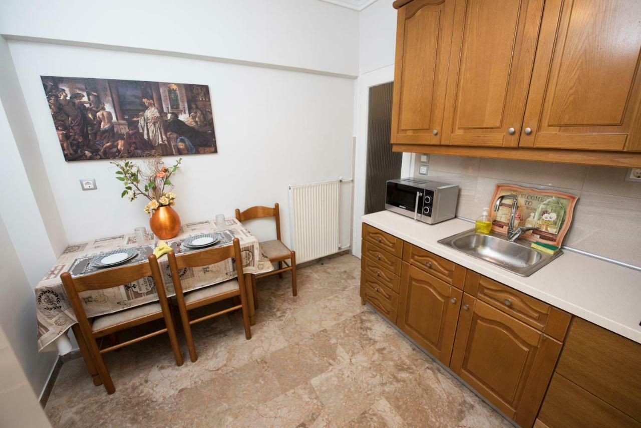 Artemis Luxury Apartment Tesalonika Bagian luar foto